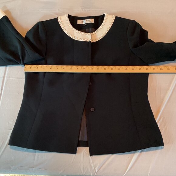 NWOT Tahari Arthur S. Levine Black Jacket W/ Pearl Collar & Cuff Details Size 4 - Picture 5 of 10
